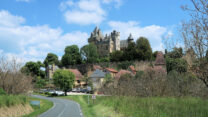 Het dorpje Montfort, met camperplaats én kasteel.