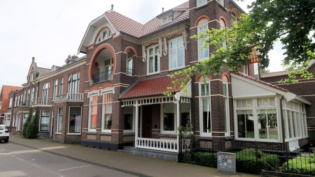 Villa Marie aan de straat Kasteel.